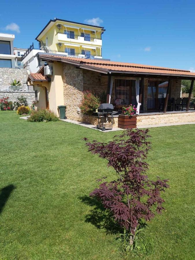 Apartments And Villas Janev Dojran Eksteriør bilde