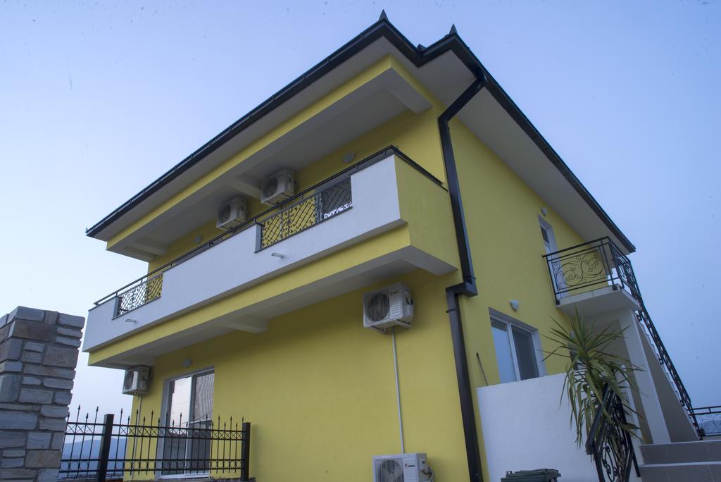 Apartments And Villas Janev Dojran Eksteriør bilde